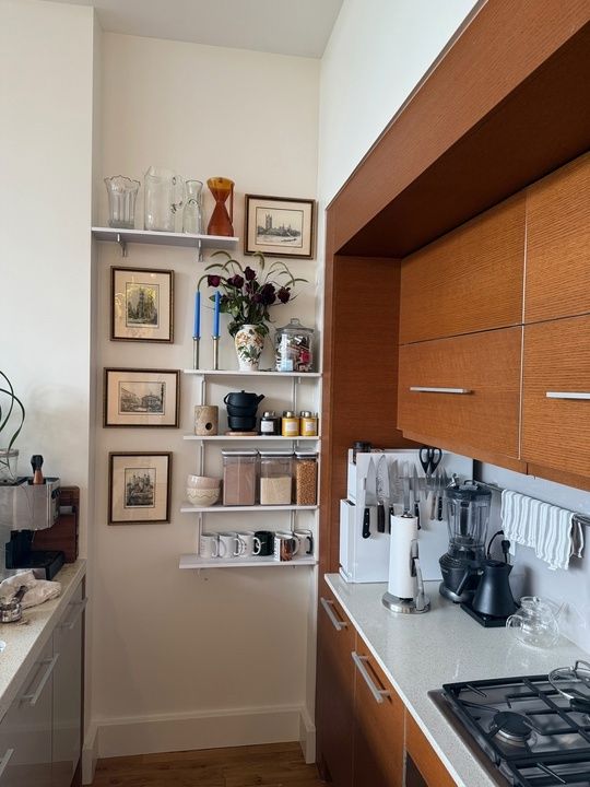 Floating Aluminum Shelf with LED Channel